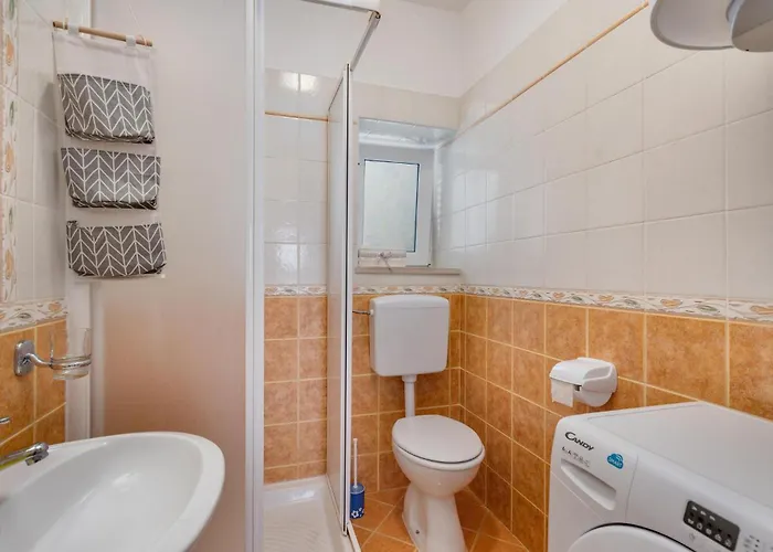 Апартаменты 1 Bedroom Nice In *